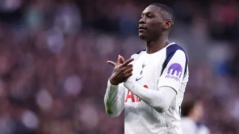 沙特俱乐部迈向豪门之路尚漫长